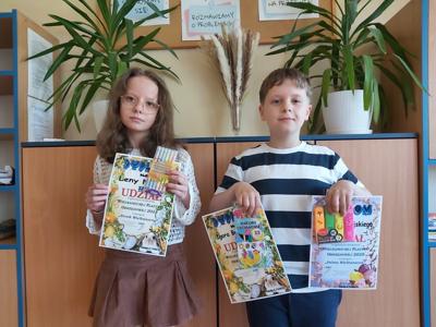 Nagrodzeni uczniowie w Gminnym Konkursie Wielkanocnej Plastyki Obrzędowej.