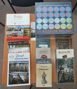 Nagrody dla szkoły w konkursie "O żołnierzu niezłomnym"