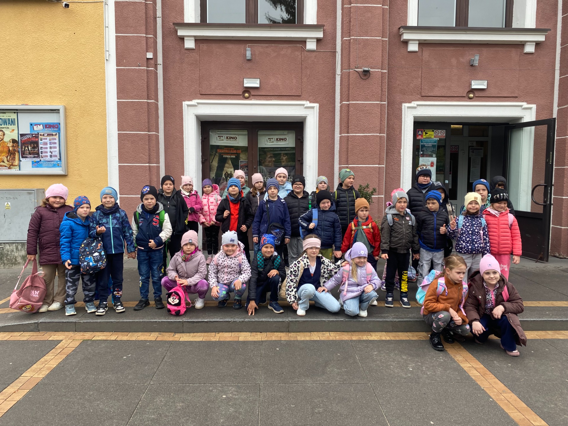 Zdjęcie grupowe uczniów