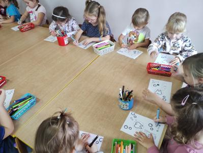 Zdjęcie grupowe dzieci