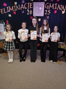 Zdjęcie grupowe uczesników konkursu.