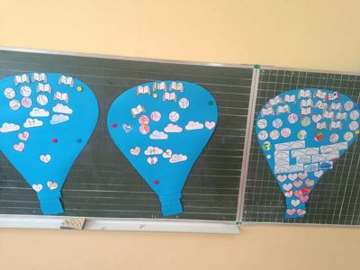 Uczniowie klas I - III podczas zajęć o prawach dziecka