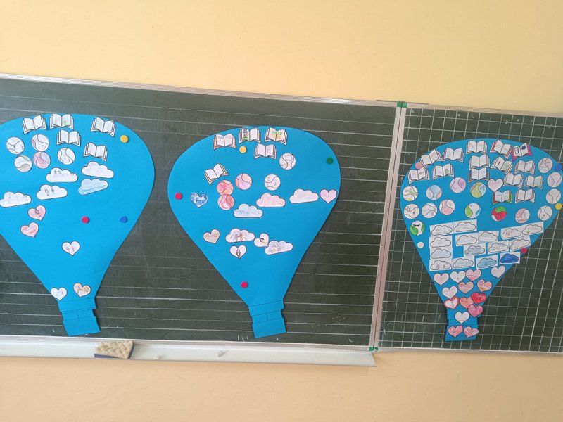 Uczniowie klas I - III podczas zajęć o prawach dziecka