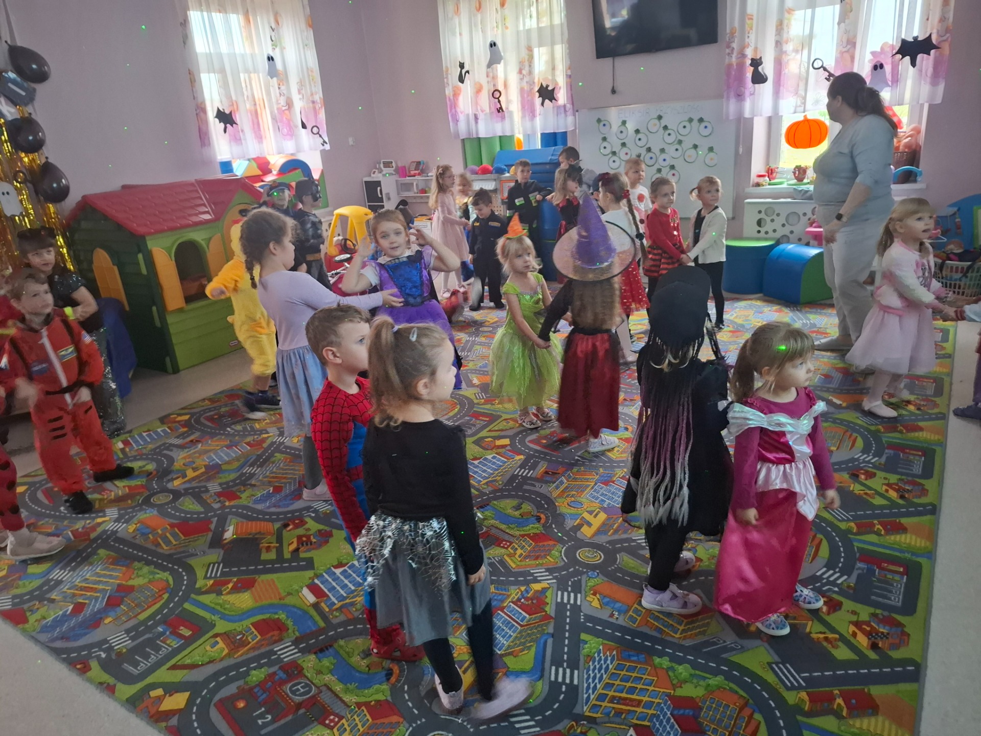 Zdjęcie zbiorowe dzieci