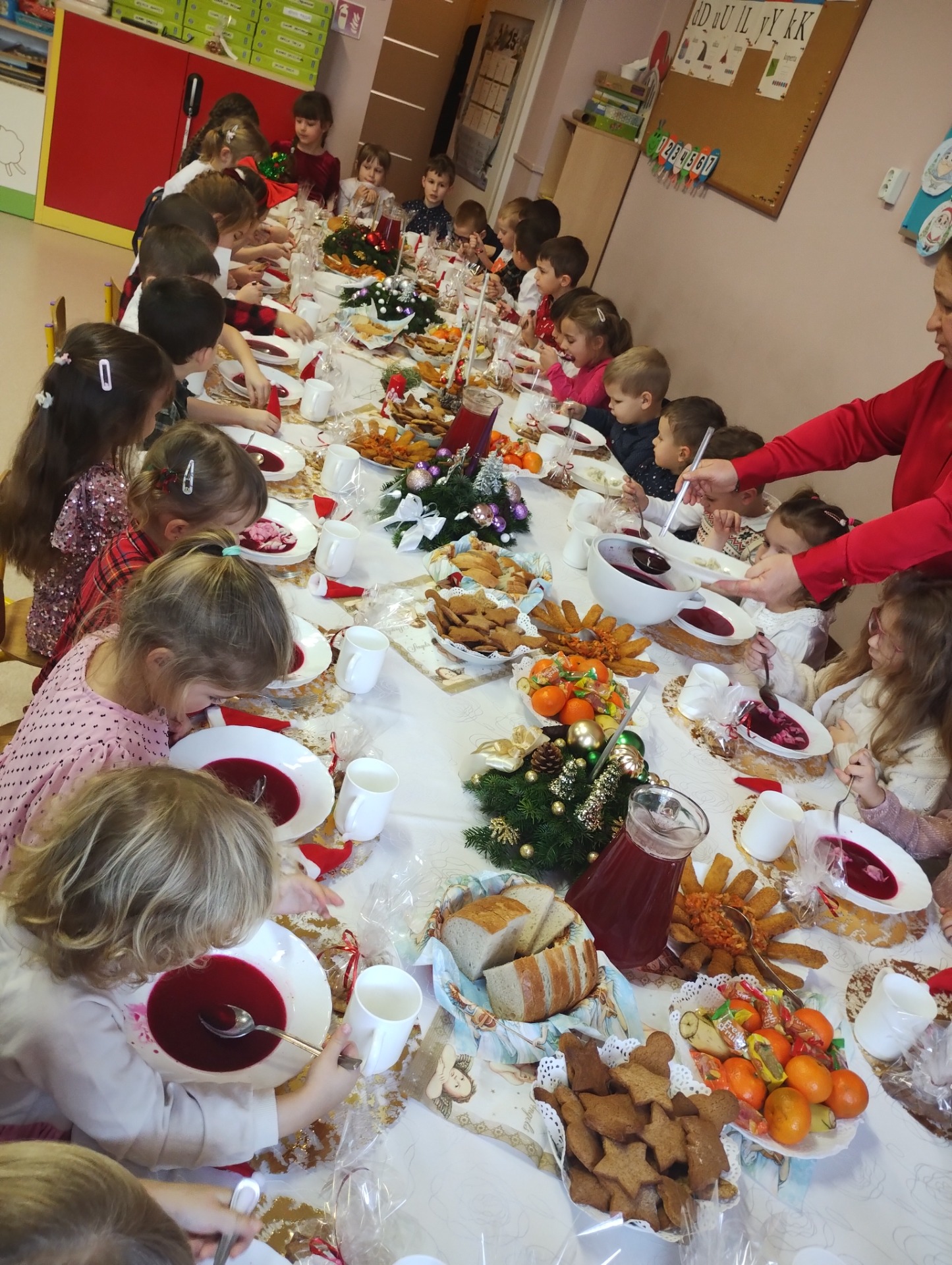 Zdjęcie grupowe dzieci