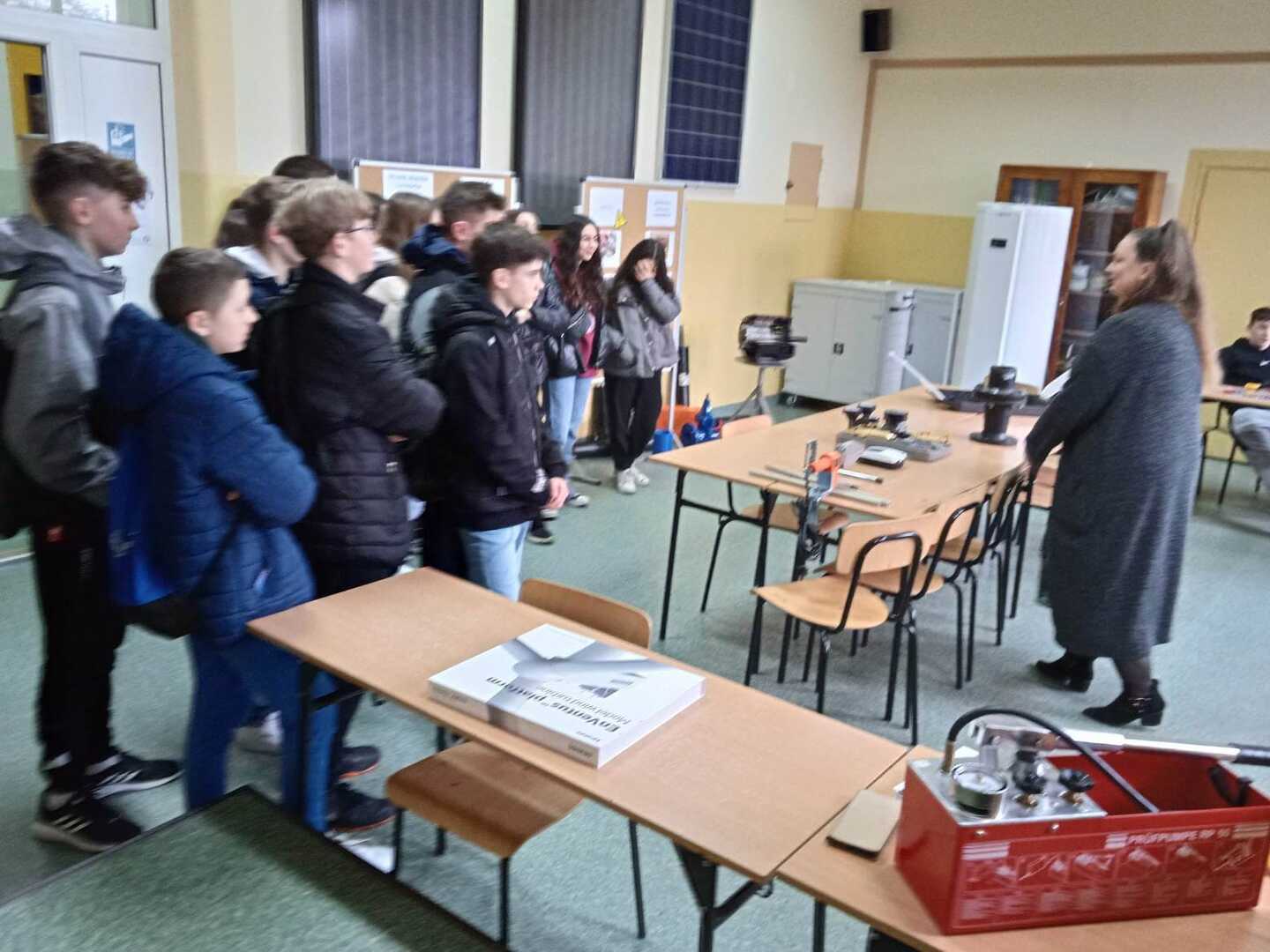 Tutaj powinien być opis