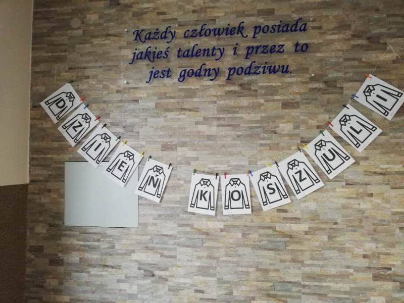 Tutaj powinien być opis obrazka