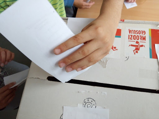 Tutaj powinien być opis obrazka