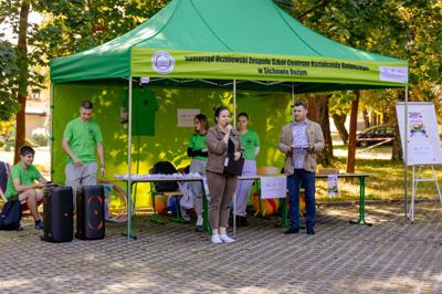 stoisko samorządu podczas pikniku