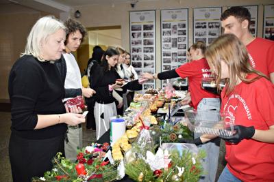 Uczestnicy kiermaszu