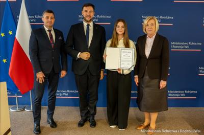 wręczenie nagrody Ministra