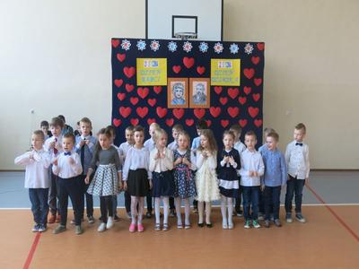 Dzień Babci i Dziadka. Przedszkolaki oddziału 0