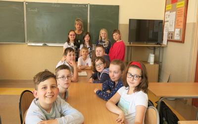 8 maja - Dzień Bibliotek i Bibliotekarzy- 8 maja 2019 - klasa IV B