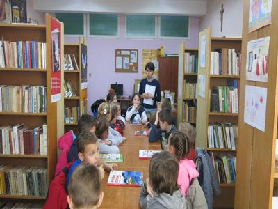 Klasa 2 z wizytą w Bibliotece Publicznej w Koniecznie - 7 listopada 2018r.