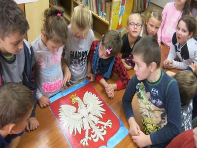 Klasa 2 z wizytą w Bibliotece Publicznej w Koniecznie - 7 listopada 2018r.