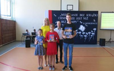 Laureaci konkursu ,,Czytamy Sienkiewicza