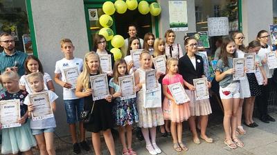 Laureat konkursu plastycznego - Bartłomiej Kozłowski z klasy V.