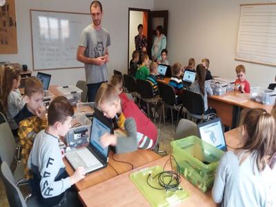 Projekt TU#programujeMY- Akademia ,,Piękny Umysł - Kielce 04.10.2019