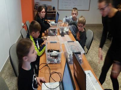 Projekt TU#programujeMY- Akademia ,,Piękny Umysł - Kielce 04.10.2019