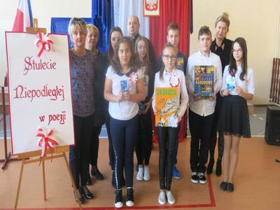 Laureaci konkursu recytatorskiego ,,100 lecie Niepodległej w poezji.