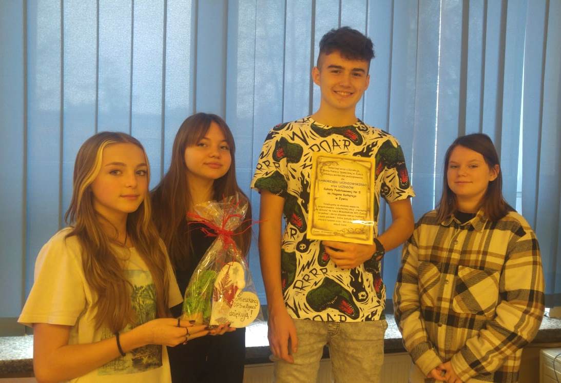 paczka_dla_seniora_03.jpg paczka_dla_seniora_03.jpg