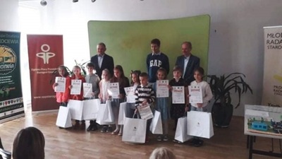 Wyróżnieni uczestnicy konkursu plastycznego