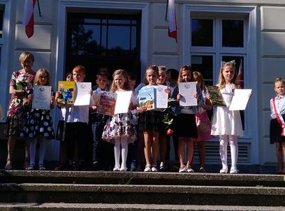 Wyróżnieni uczniowie klasy II- wychowawca p. Marzena Buczyńska