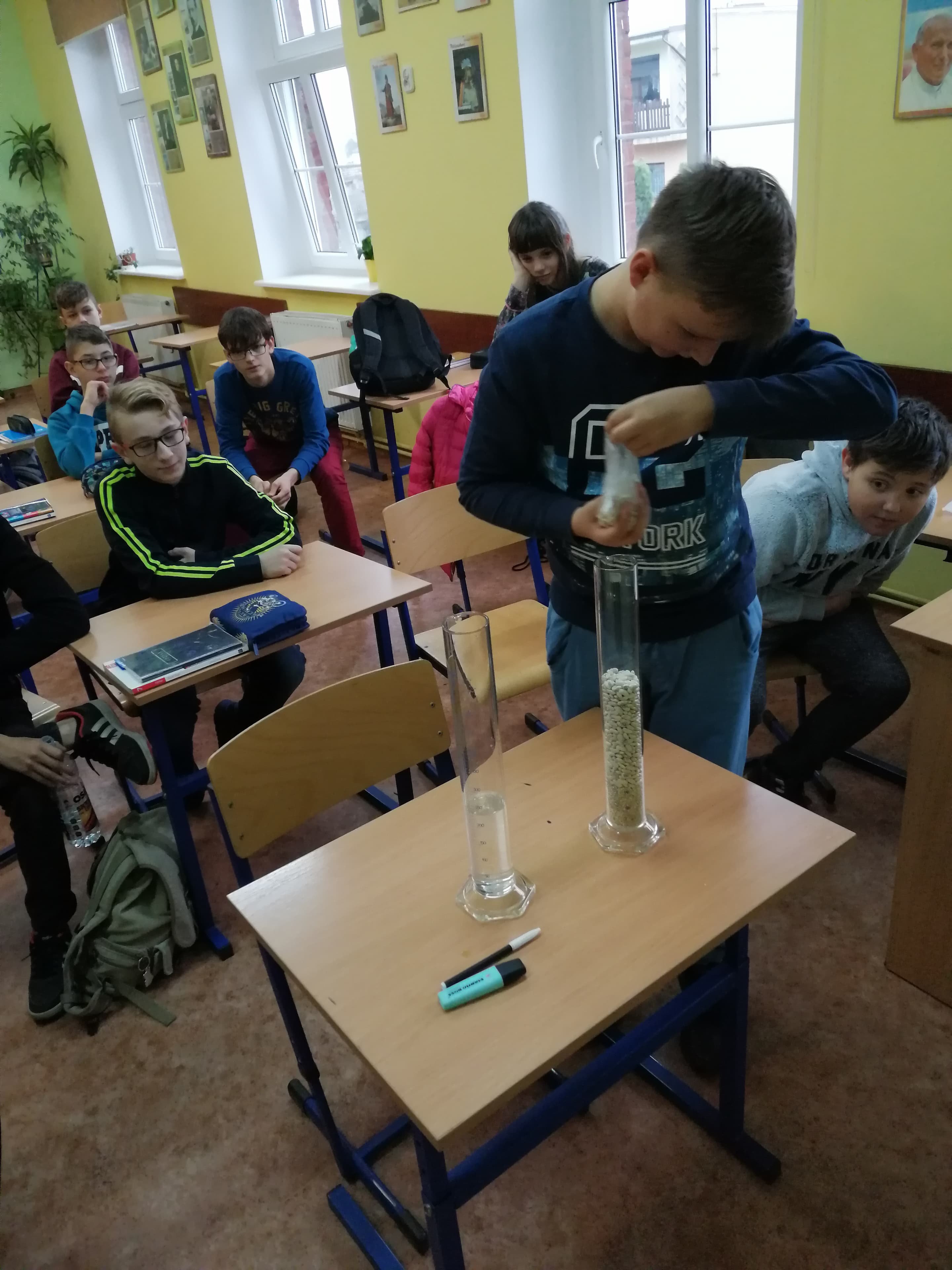 Doświadczenia Z Fizyki Z Opisem Fizyka