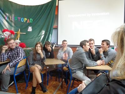 LISTOPAD 2016