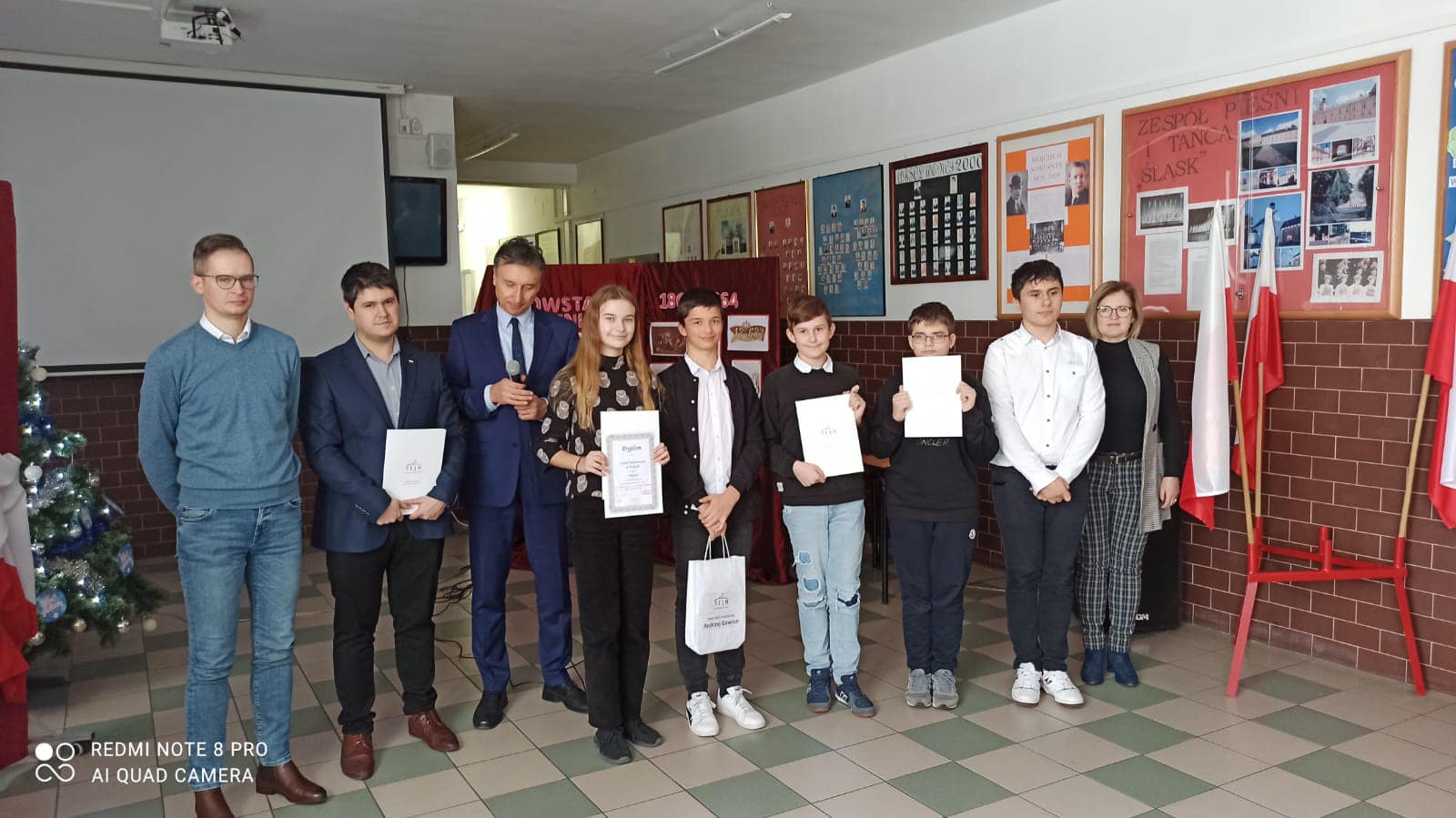 Tutaj powinien być opis obrazka