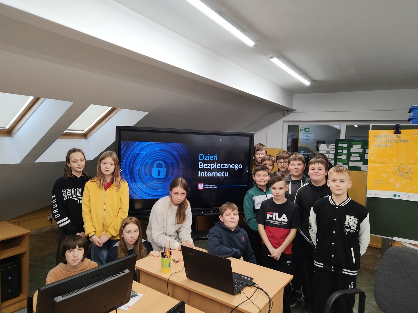 Tutaj powinien być opis obrazka