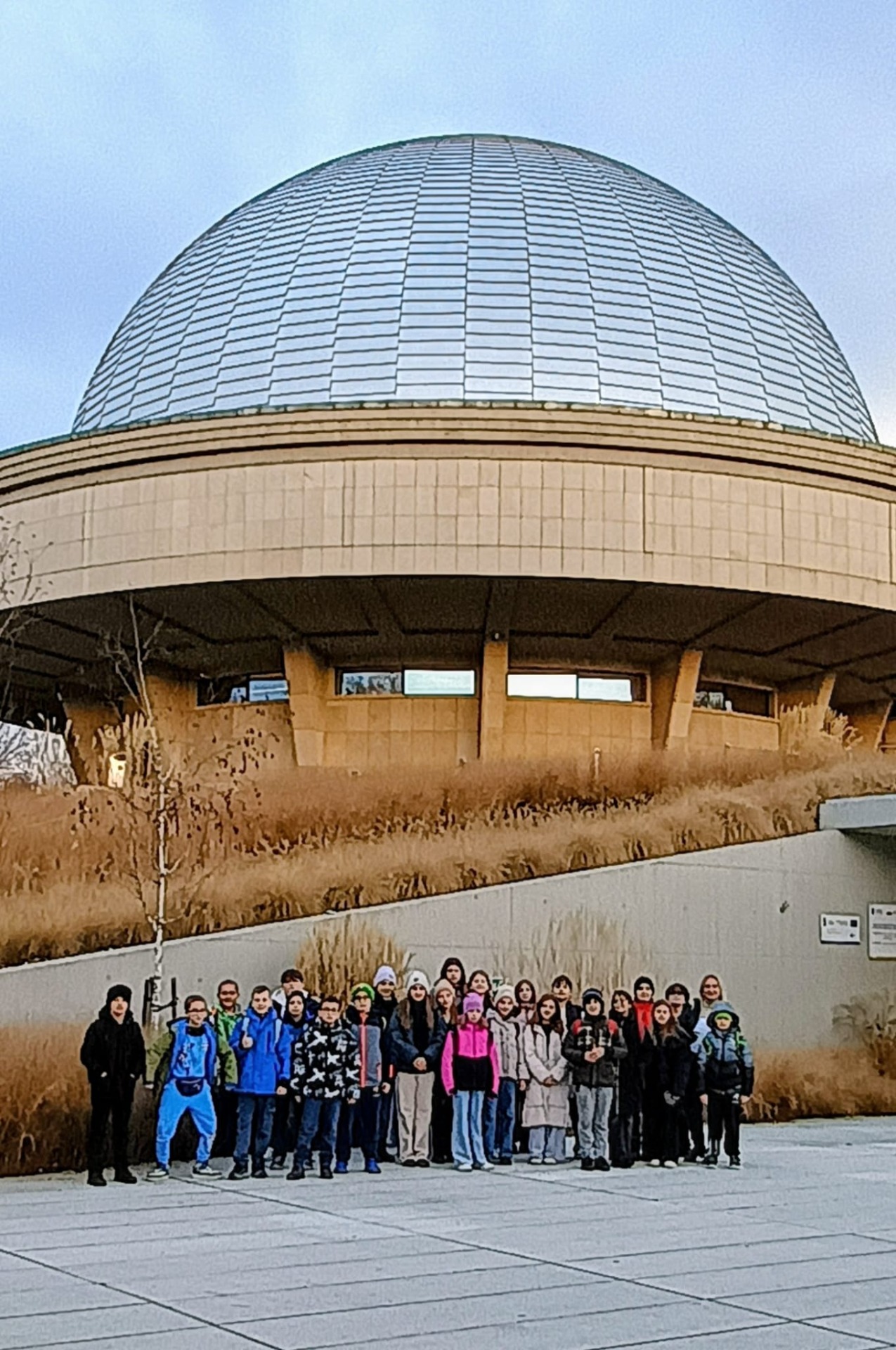 Tutaj powinien być opis obrazka