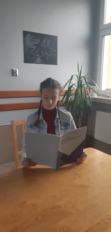 Tutaj powinien być opis obrazka