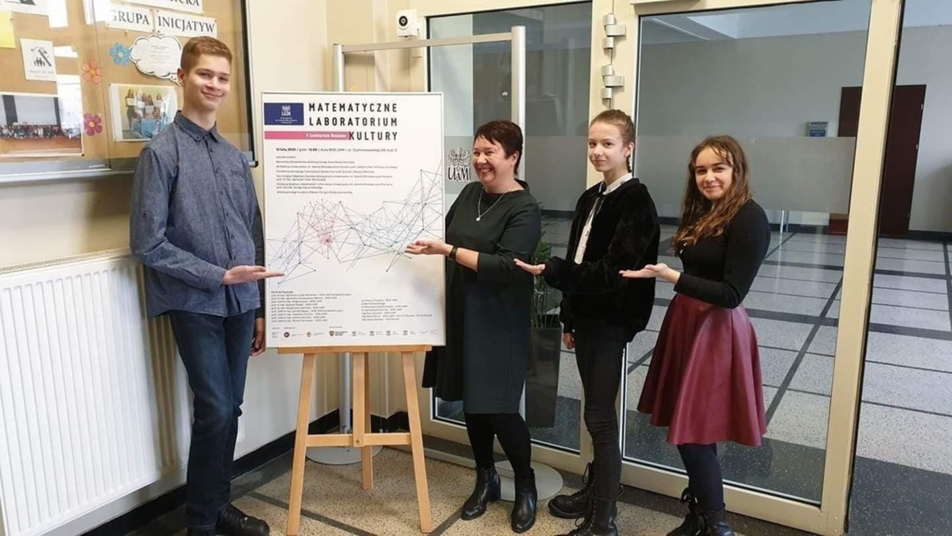 Tutaj powinien być opis obrazka