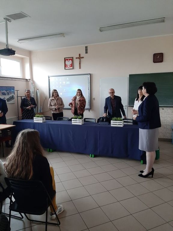 Tutaj powinien być opis obrazka