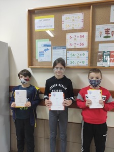 Nagrodzeni uczniowie kl. V