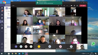 Widok na wizję startujących uczestników konkursu 