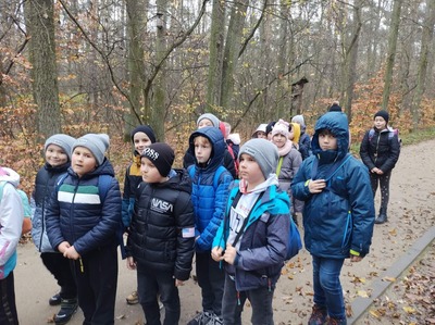 Uczniowie podczas wycieczki