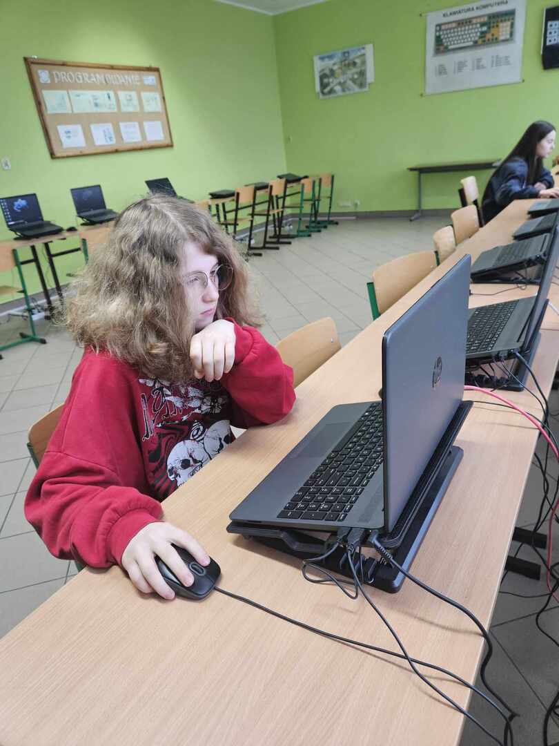 Tutaj powinien być opis obrazka