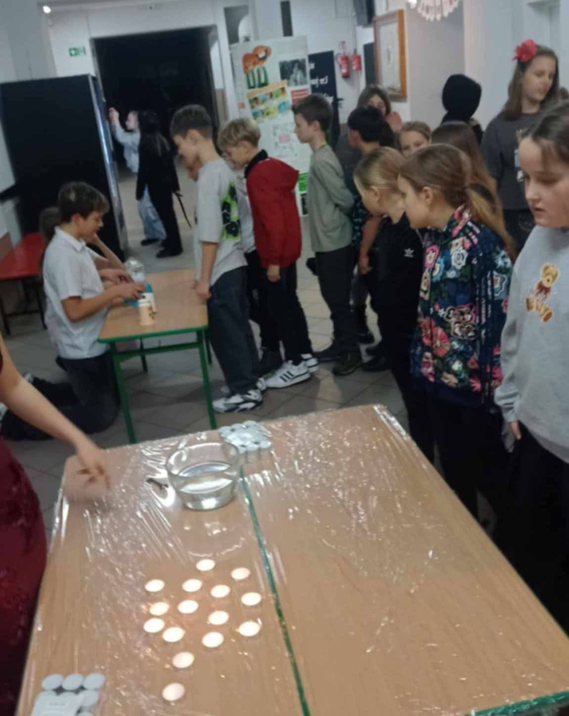 Tutaj powinien być opis obrazka