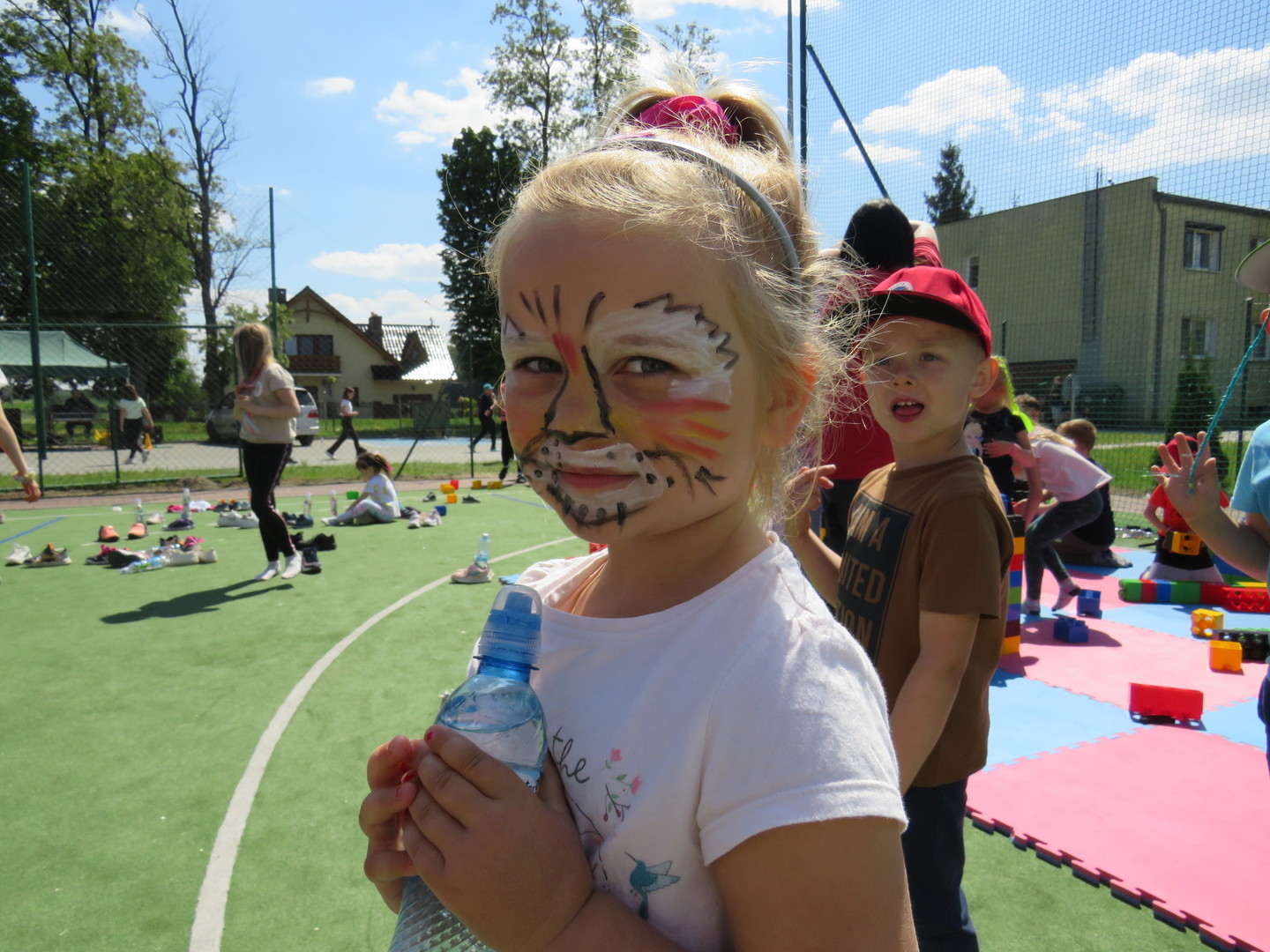 Tutaj powinien być opis obrazka