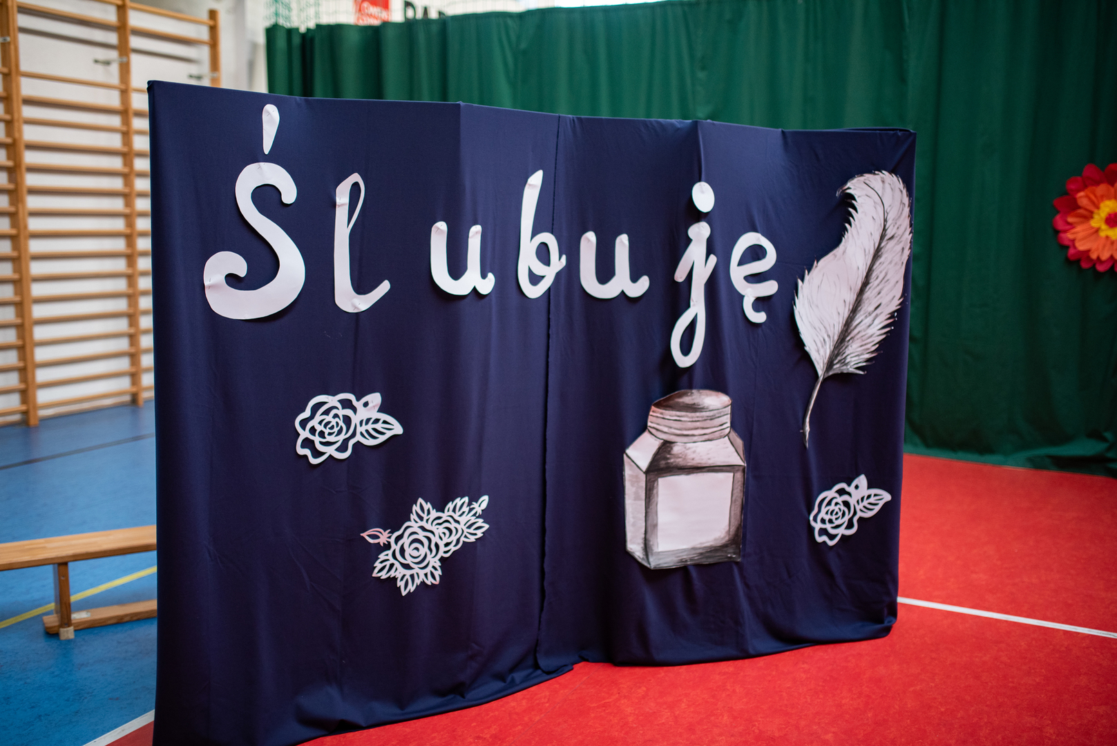 Tutaj powinien być opis obrazka