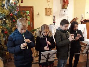 82268414_2541316015965765_7313081144642109440_ojpg [300x225]