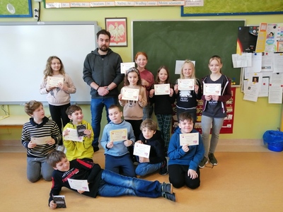 Klasa 3 b na spotkaniu z p. Karolem