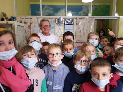 Klasa  2b z doktorem