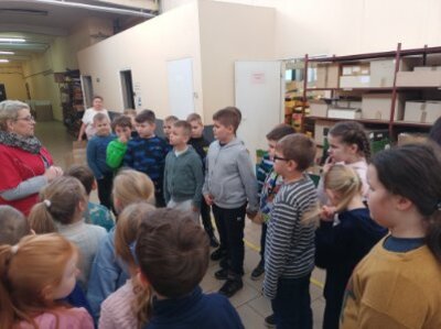 Wycieczka do fabryki bombek.