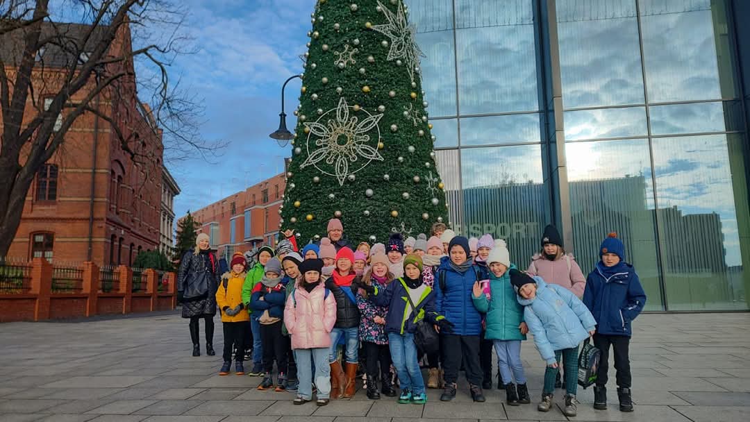 Tutaj powinien być opis obrazka