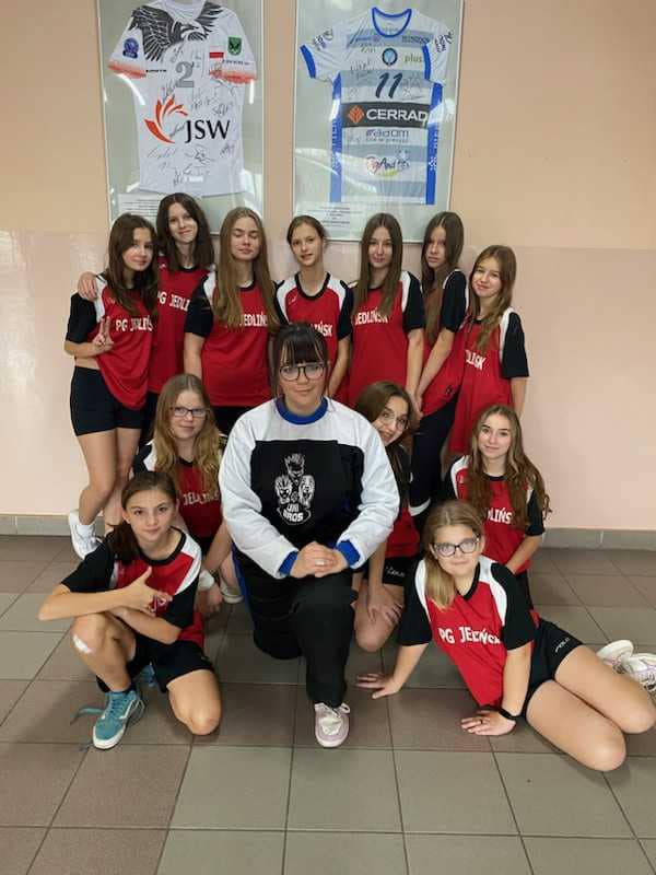 Tutaj powinien być opis obrazka