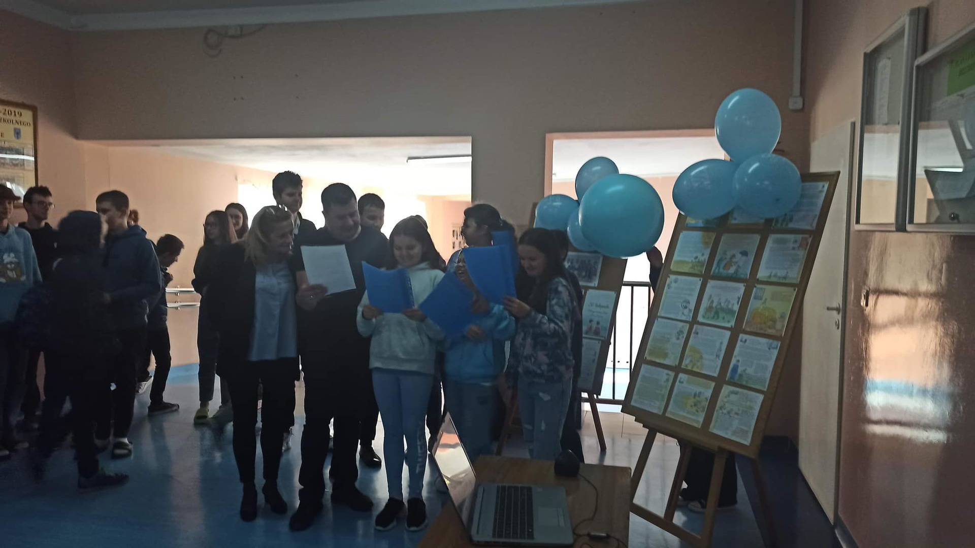 Tutaj powinien być opis obrazka