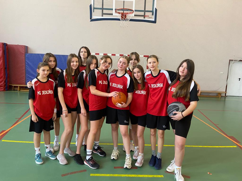 Tutaj powinien być opis obrazka